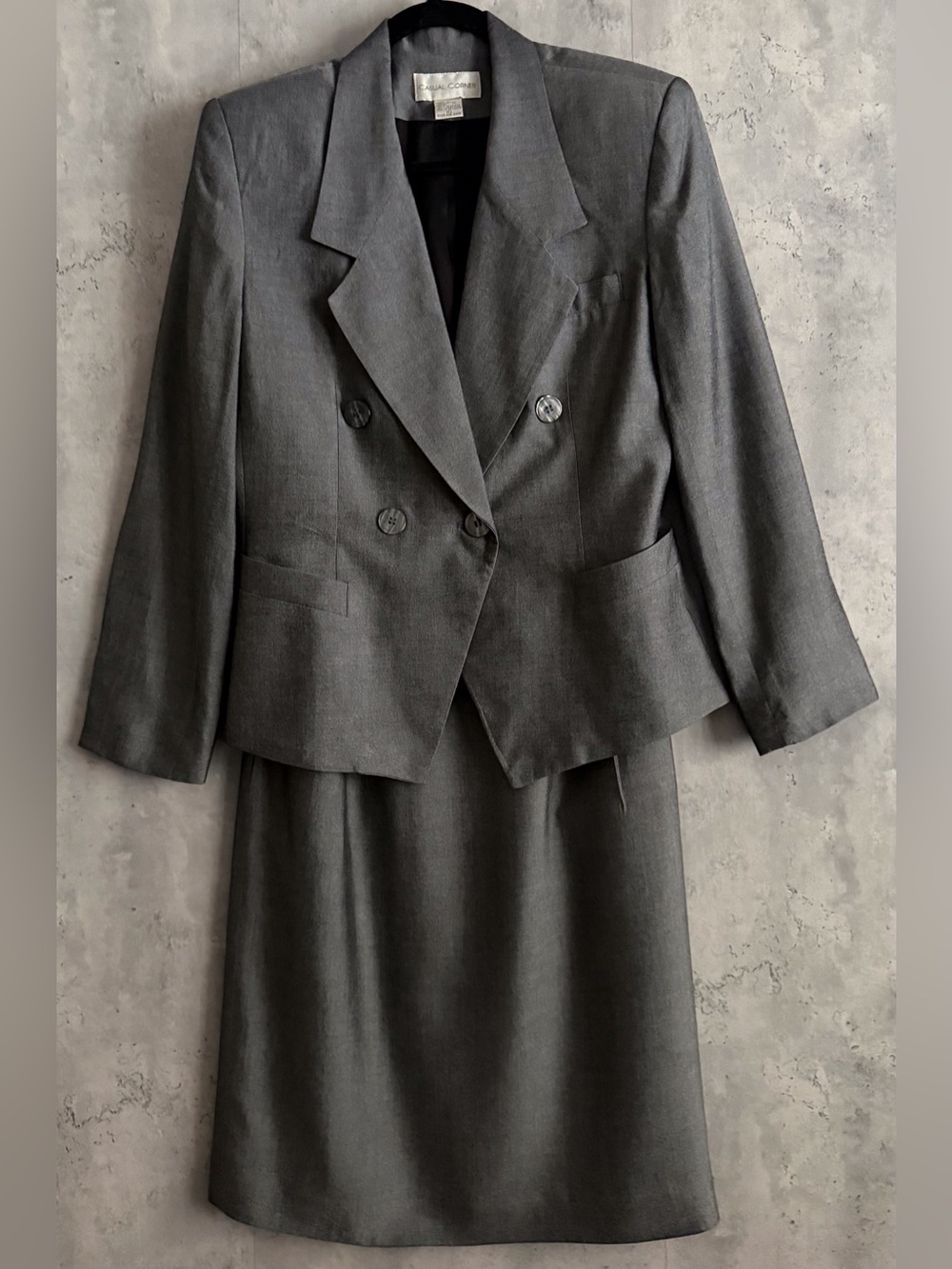 VTG Casual Corner Pleated Skirt Suit Gray Rayon 2pc Career DbleBrsted Blazer S10